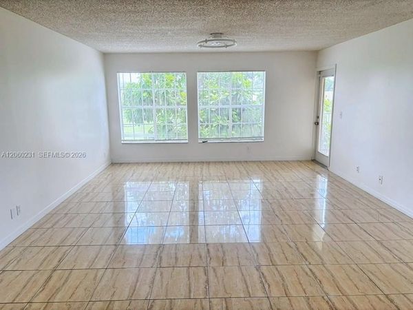 6292 La Costa Dr, Unit H, Boca Raton, FL 33433