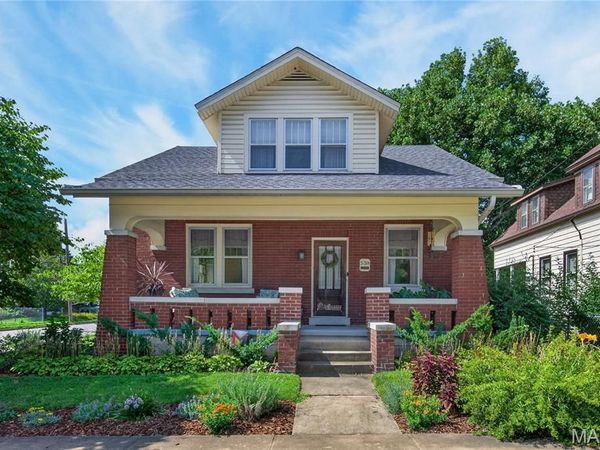 539 Monroe Street, St Charles, MO 63301