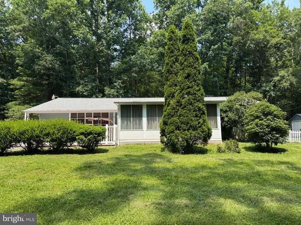 68 PINE GROVE ROAD , NEWPORT, PA 17074