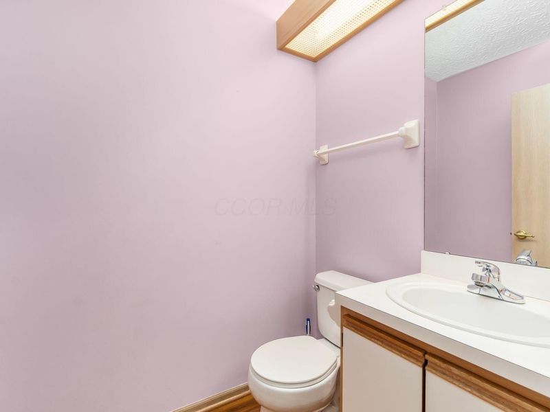 5568 Meadowood Lane , Westerville, OH 43082 Photo 10