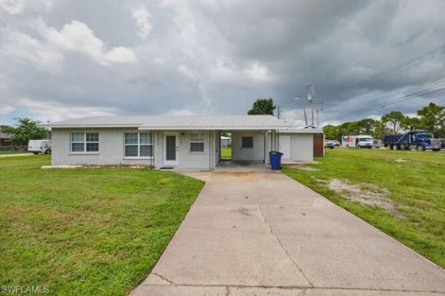 1637 Piney Rd, North Fort Myers, FL 33903 Photo