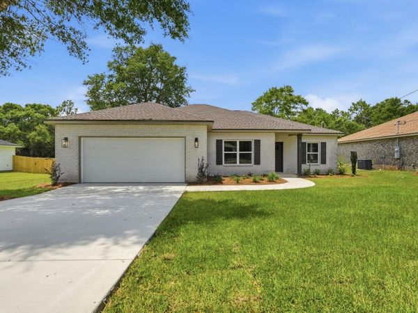 6144 Clover Street, Crestview, FL 32539