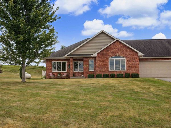 30193 Buncombe Road, Hazel Green, WI 53811
