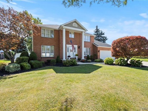3192 Woodland Court S, North Tonawanda, NY 14120
