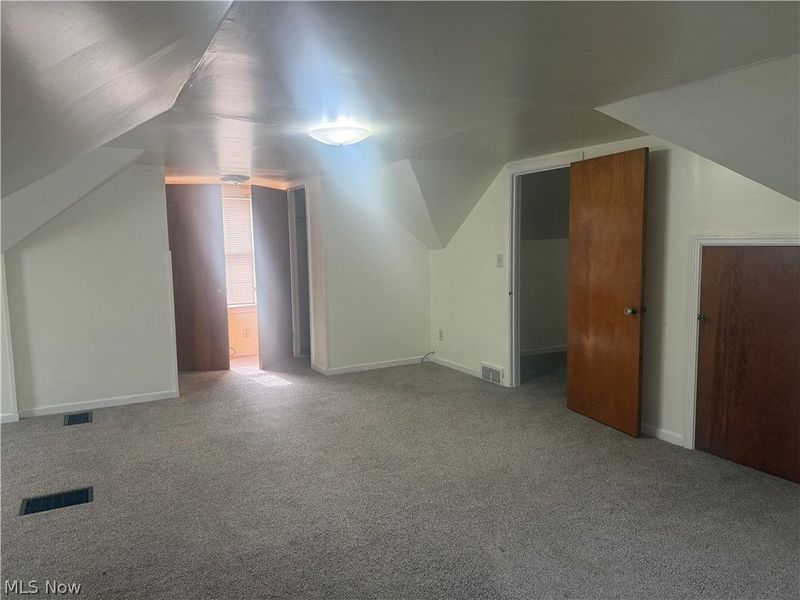 428 W Midlothian Boulevard , Youngstown, OH 44511 Photo 13