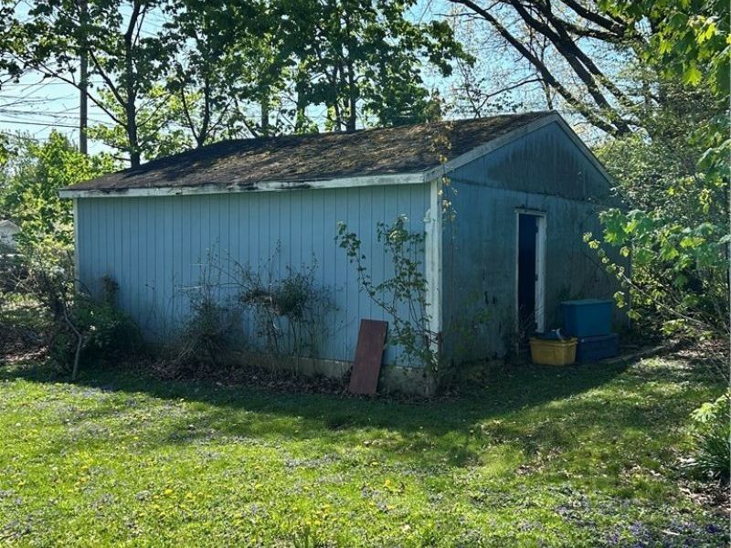 1044 S Freedom Avenue, Alliance, OH 44601 Photo 5