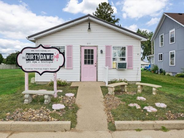 810 Main Street , Thomson, IL 61285
