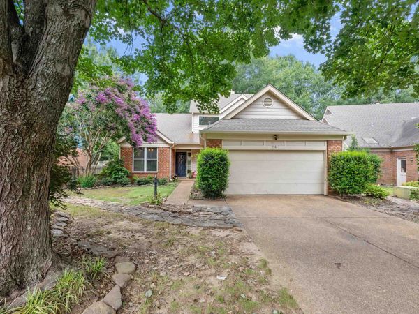 758 WALNUT VALLEY LN, Memphis, TN 38018