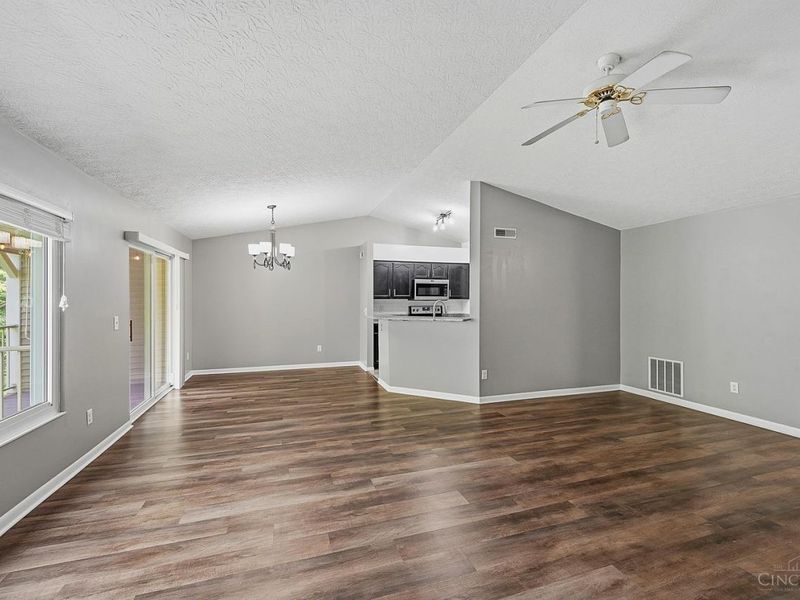 7905 Ramble View, Unit 5-302, Springfield Twp., OH 45231 Photo 13