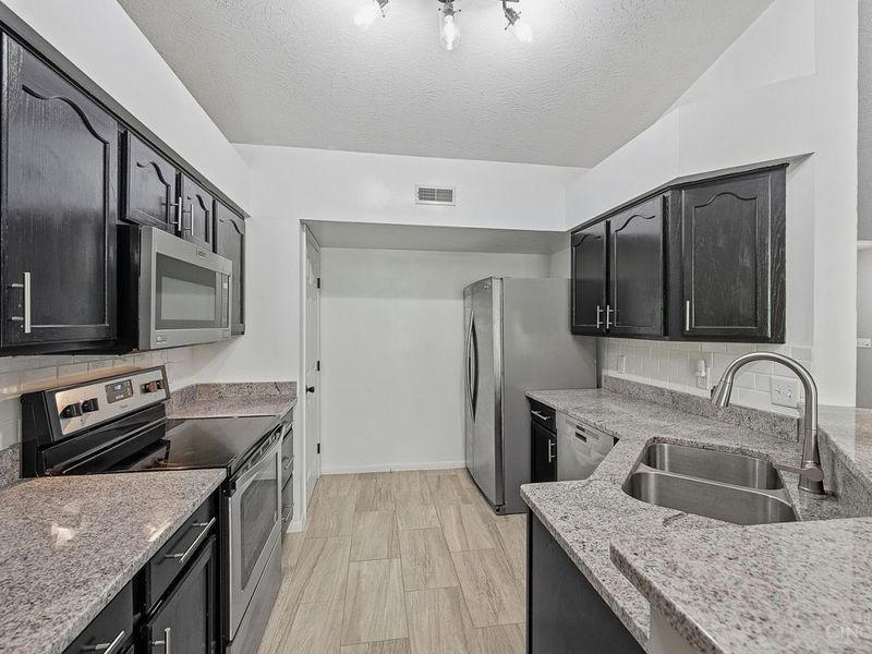 7905 Ramble View, Unit 5-302, Springfield Twp., OH 45231 Photo 17