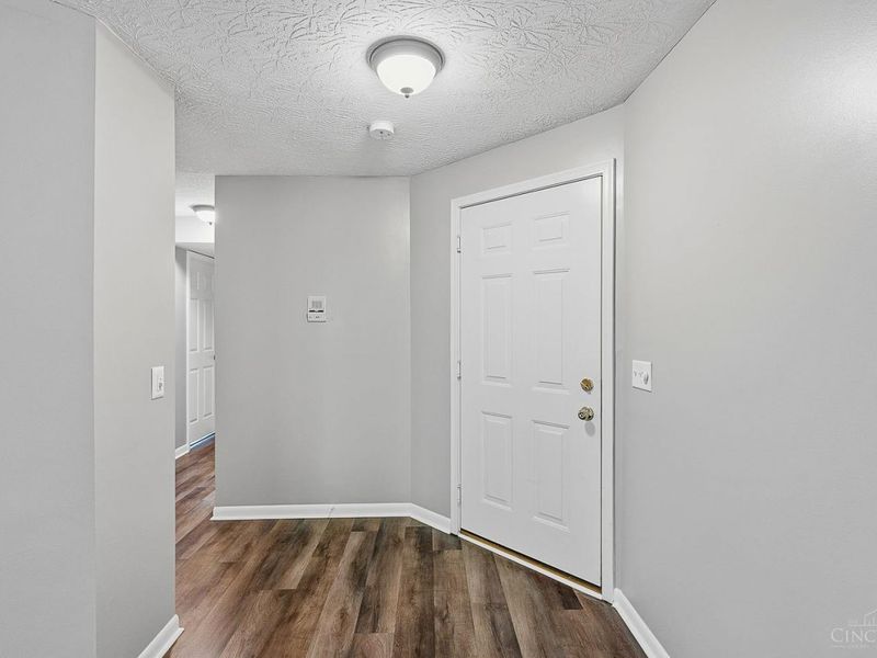 7905 Ramble View, Unit 5-302, Springfield Twp., OH 45231 Photo 6