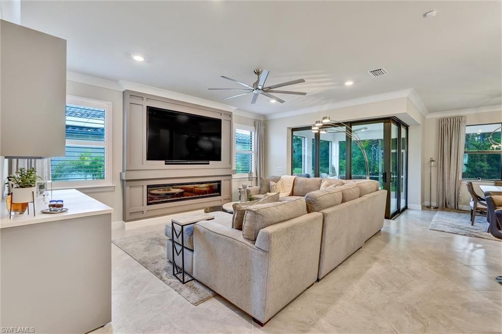 6820 Winding Cypress Dr, Naples, FL 34114 Photo