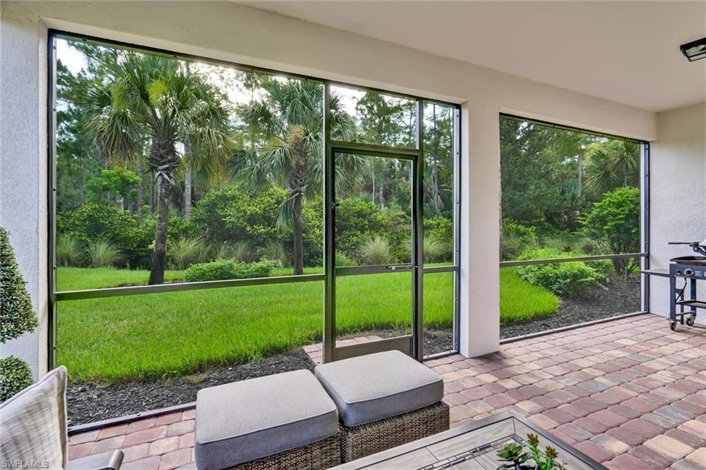 6820 Winding Cypress Dr, Naples, FL 34114 Photo