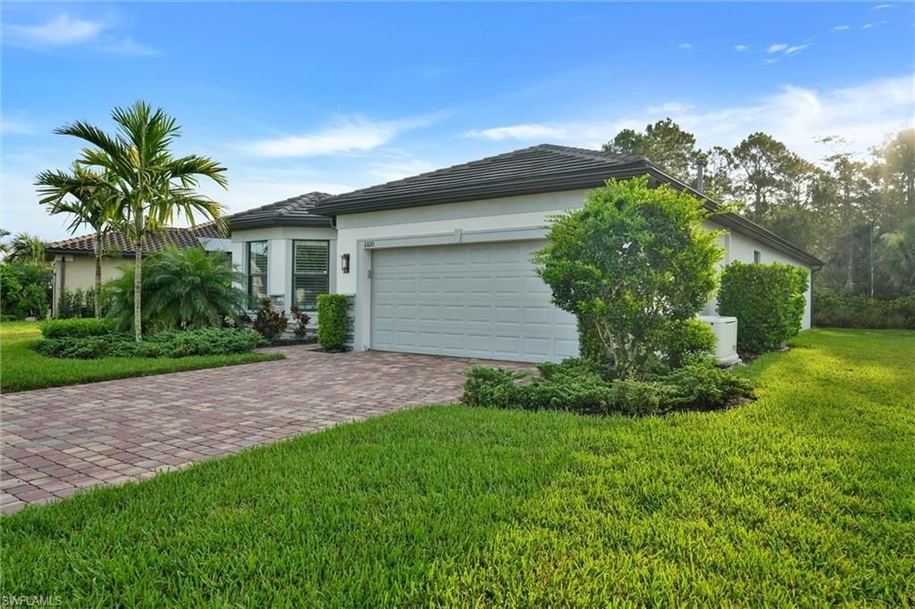 6820 Winding Cypress Dr, Naples, FL 34114 Photo