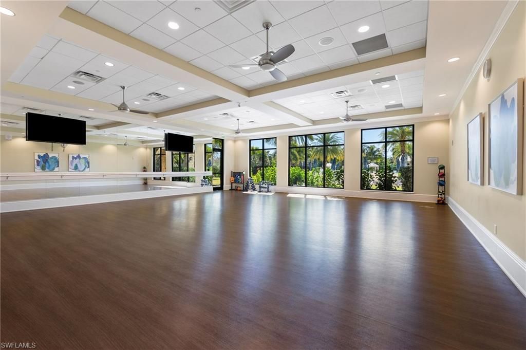 6820 Winding Cypress Dr, Naples, FL 34114 Photo