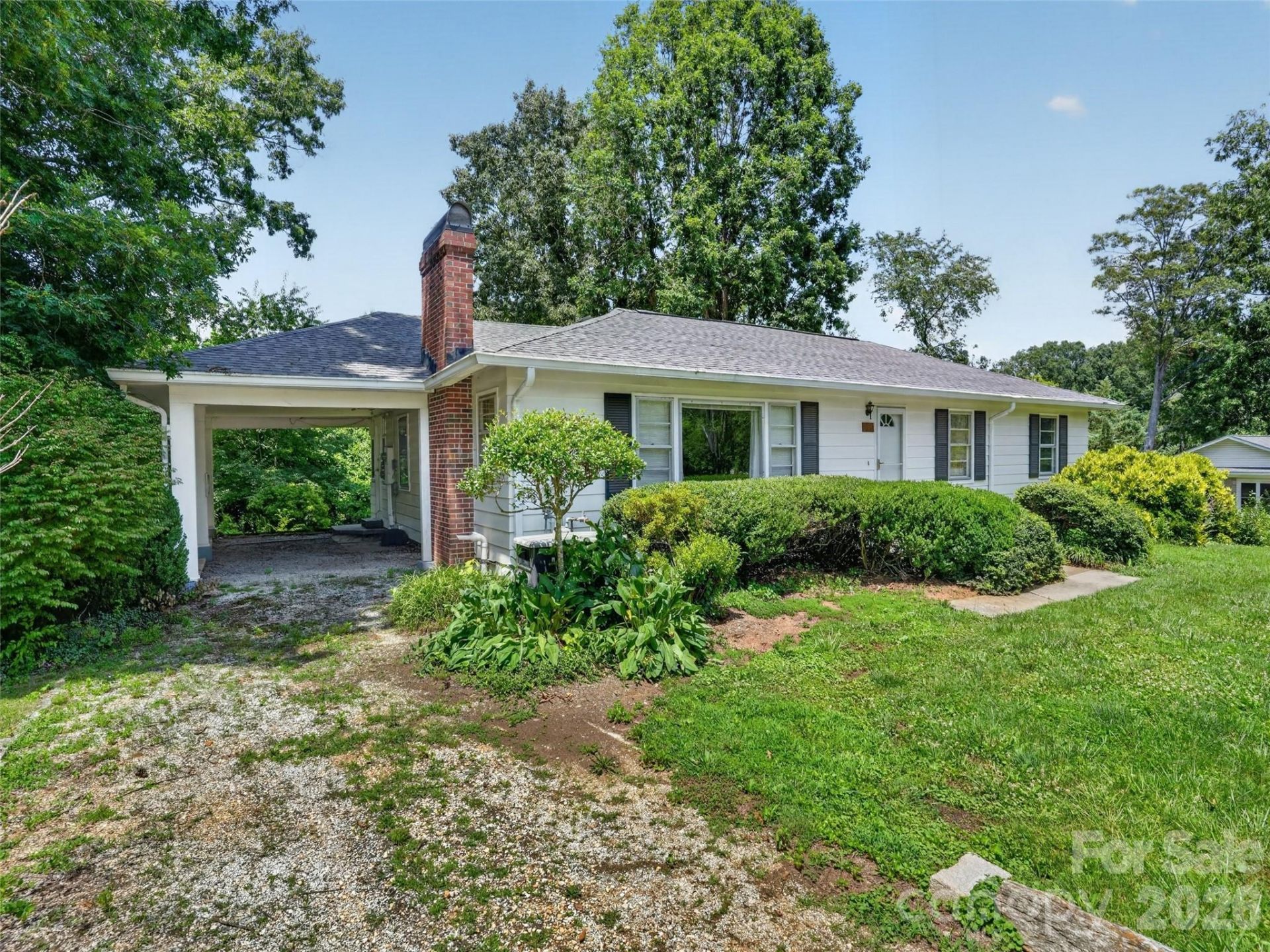 3112 Wesley Way, Hendersonville, NC 28792 Main Photo