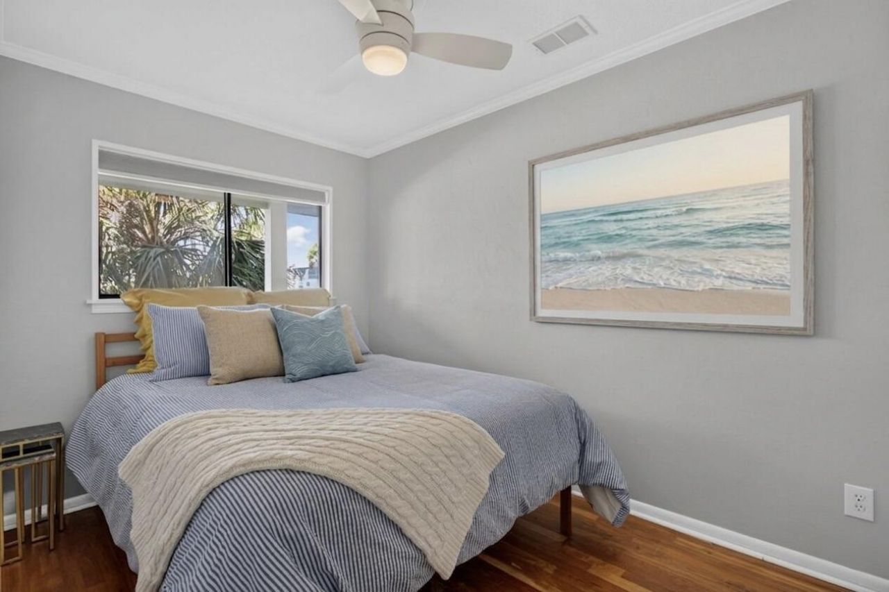 1300 Ocean Boulevard Photo 16