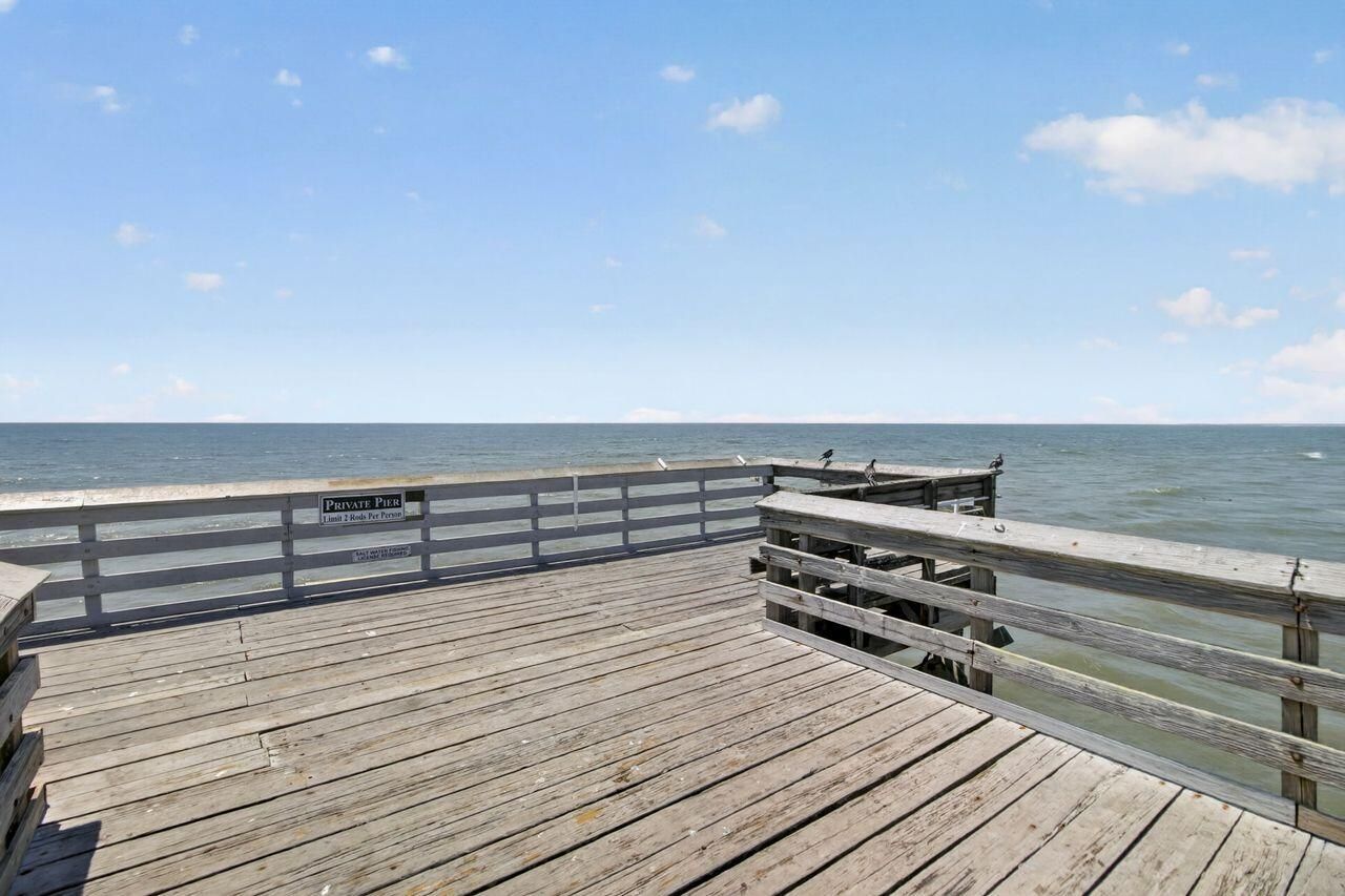 1300 Ocean Boulevard Photo 28