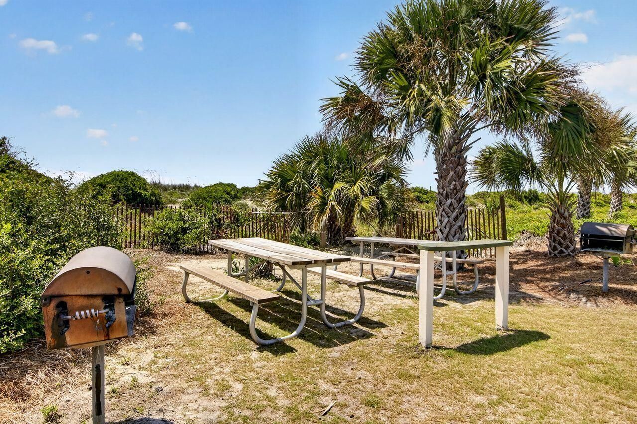 1300 Ocean Boulevard Photo 32