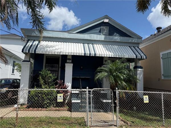2217 WILLOW Street , New Orleans, LA 70113