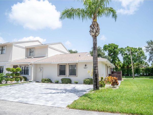 5267 Jog Lane, Delray Beach, FL 33484