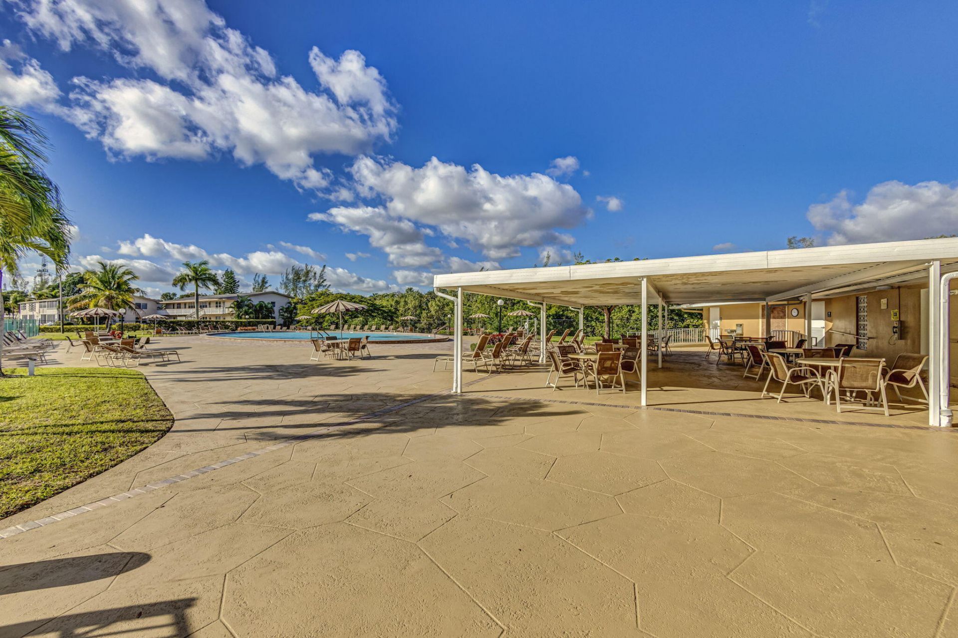 16 Sussex A, West Palm Beach, FL 33417 Photo