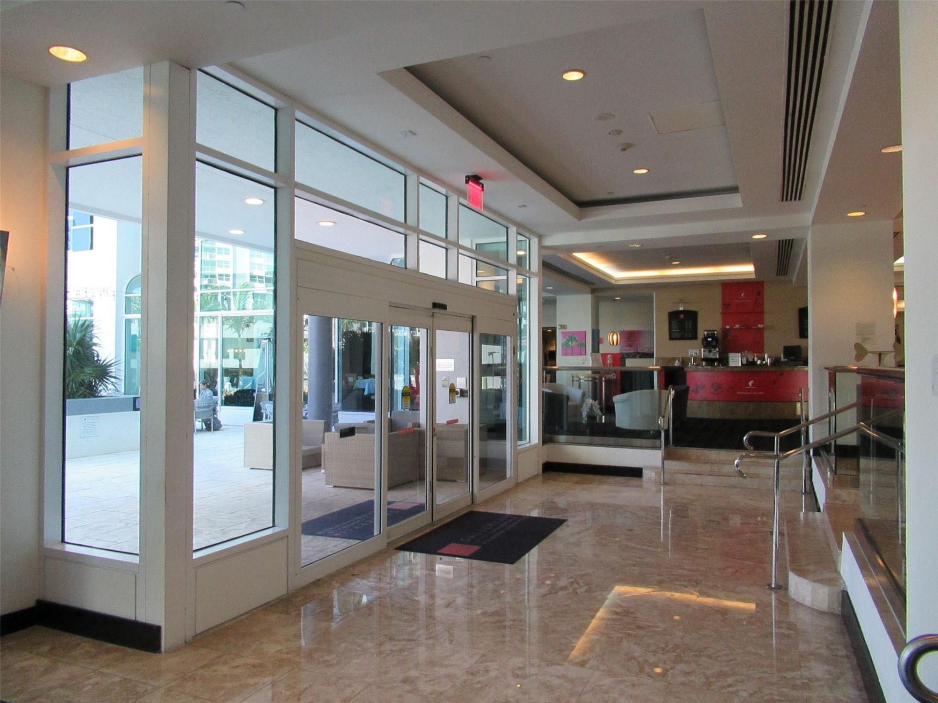 2670 E Sunrise Boulevard, Unit 301, Fort Lauderdale, FL 33304 Photo