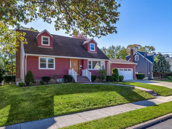 2360 Hamilton Avenue , Bellmore, NY 11710