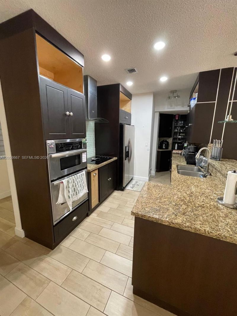 2258 NE 42nd Cir , Homestead, FL 33033 Photo