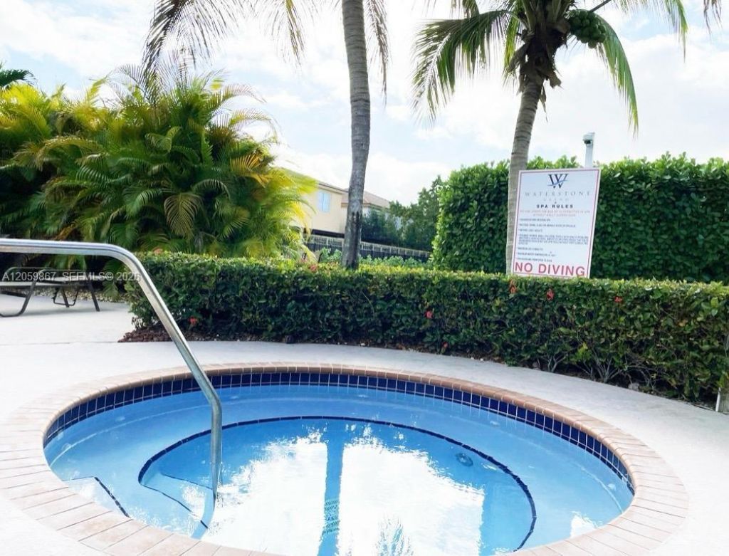 2258 NE 42nd Cir , Homestead, FL 33033 Photo