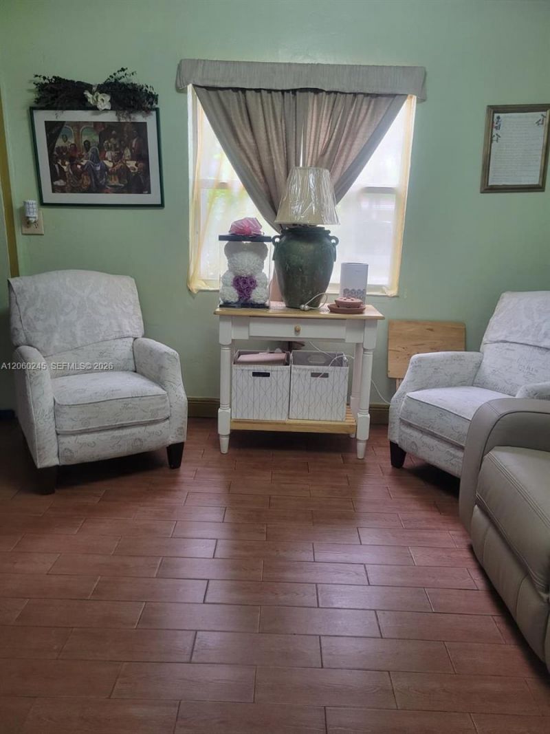 1680 NW 133rd St, North Miami, FL 33167 Photo