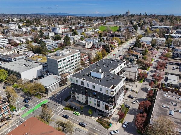 1033 Cook St , Unit #211, Victoria, BC V8V 0E1