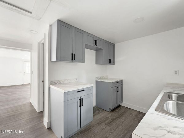3142 3RD ST Circle, Jacksonville, FL 32254
