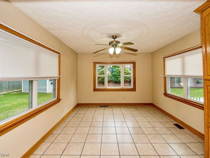 172 Davenport Avenue, Akron, OH 44312 Photo 10