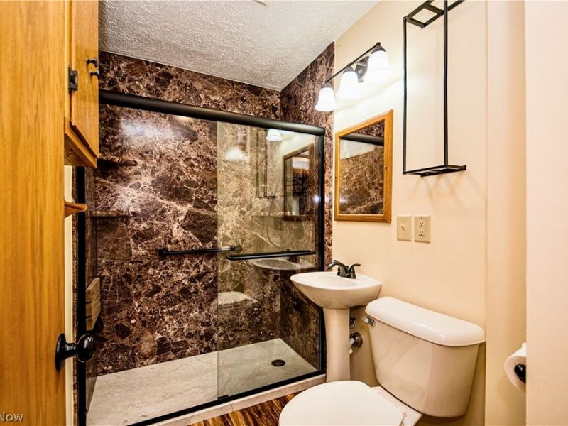 172 Davenport Avenue, Akron, OH 44312 Photo 12