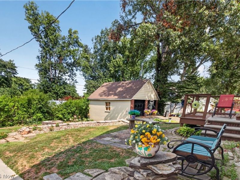 156 Woodhill Drive, Amherst, OH 44001 Photo 10