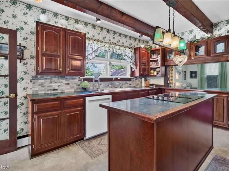 156 Woodhill Drive, Amherst, OH 44001 Photo 26