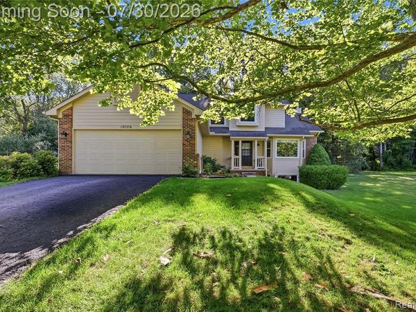 10106 Orchard Ridge Court, Springfield Twp, MI 48442