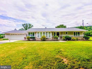 118 LOCUST DRIVE, EVERETT, PA 15537