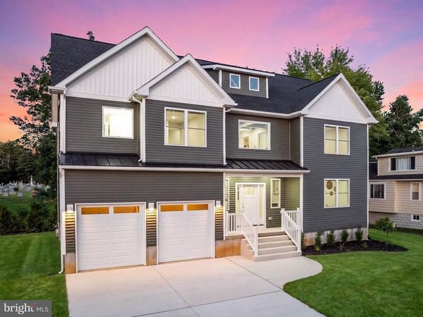 206 E CAMDEN AVENUE, MOORESTOWN, NJ 08057