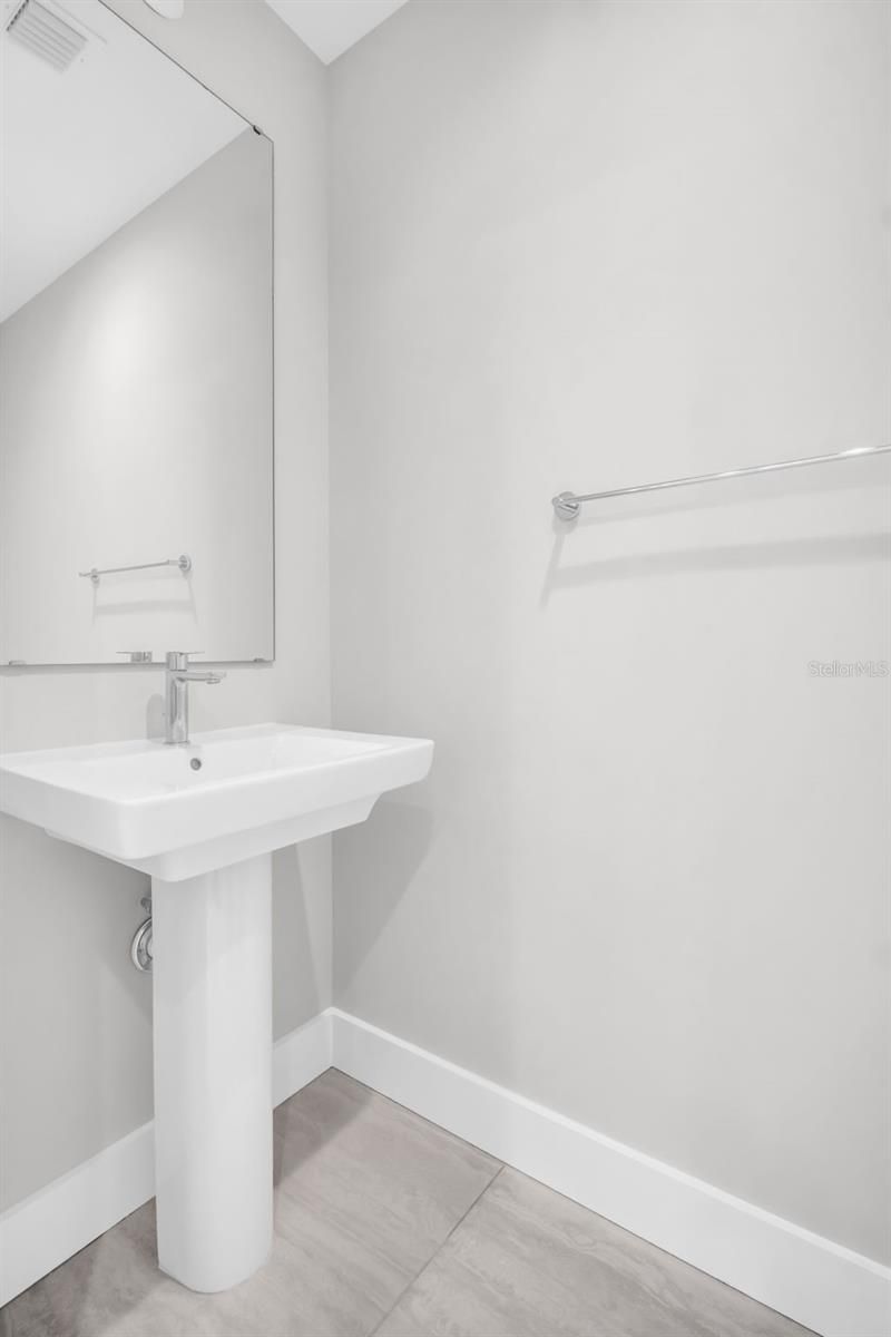 275 1st Avenue S, Unit 2807, Saint Petersburg, FL 33701 Photo