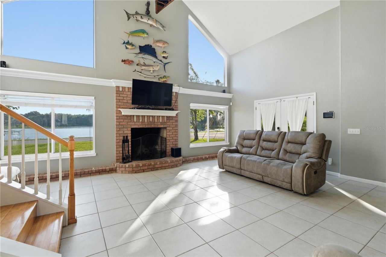 212 Pleasant Street, Lake Helen, FL 32744 Photo