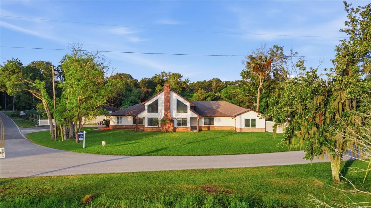 212 Pleasant Street, Lake Helen, FL 32744 Photo