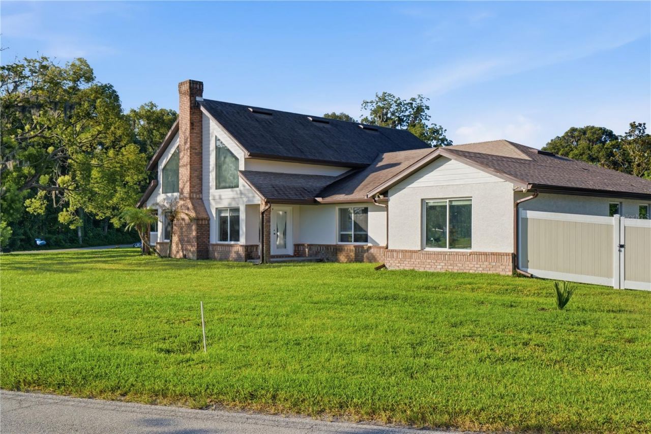 212 Pleasant Street, Lake Helen, FL 32744 Photo
