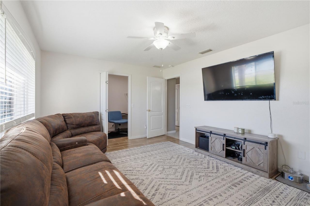 212 Pleasant Street, Lake Helen, FL 32744 Photo