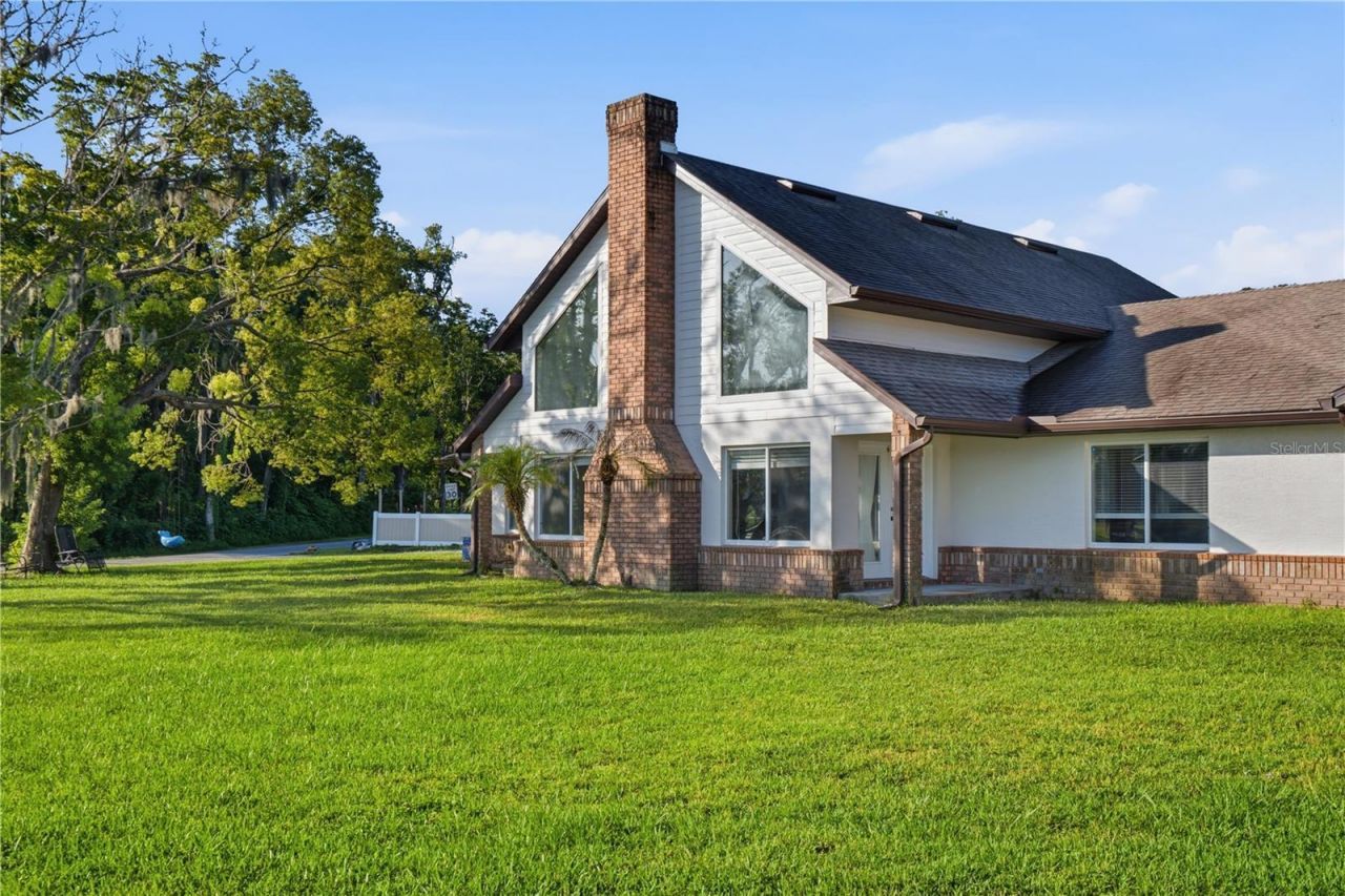 212 Pleasant Street, Lake Helen, FL 32744 Photo