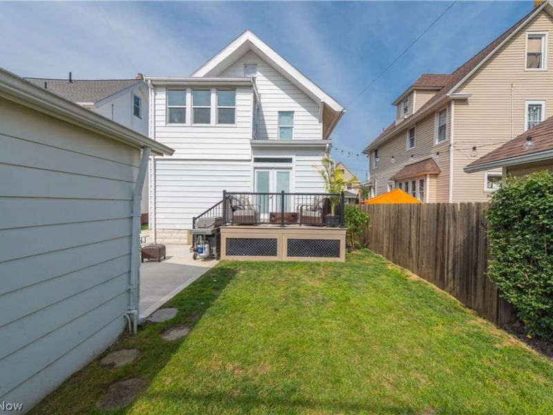 1225 Gladys Avenue , Lakewood, OH 44107 Photo 12