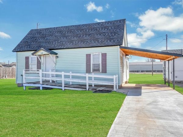 518 N Peck Avenue, Hydro, OK 73048