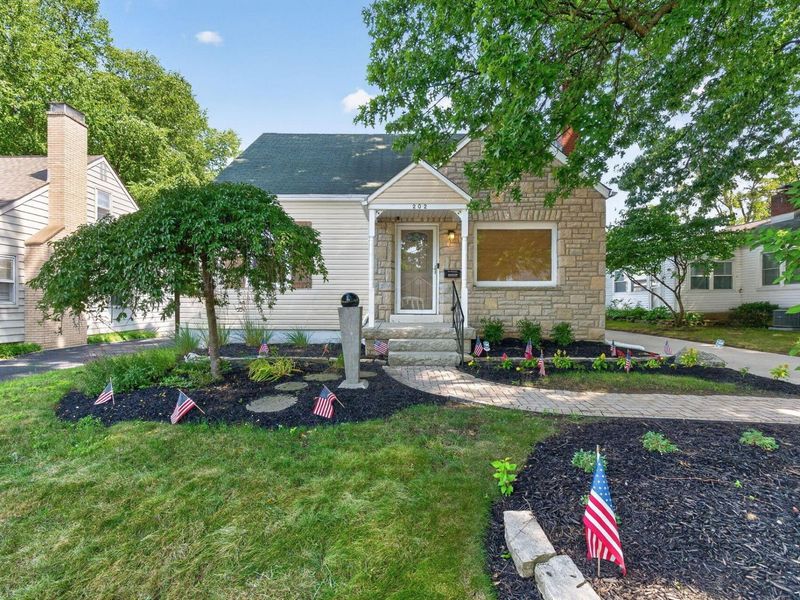 202 Deland Avenue, Columbus, OH 43214 Photo 3