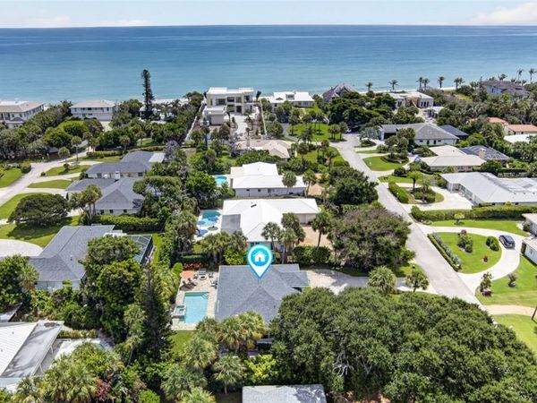 916 Pebble Lane, Vero Beach, FL 32963